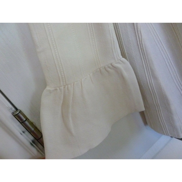 Ann Taylor Light Weight Sweater Size Large NEW - Picture 2 of 4